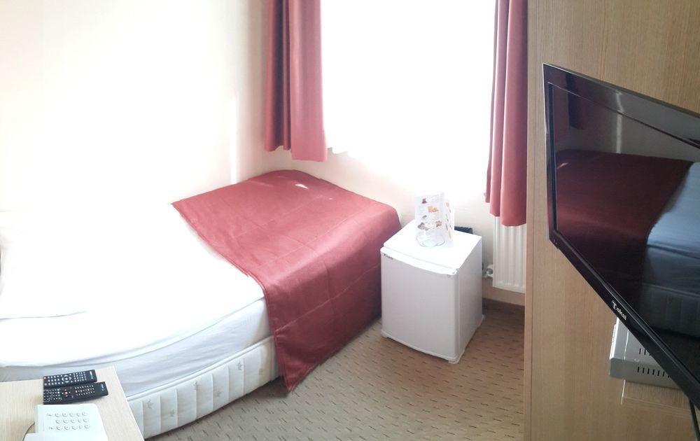 Payidar HOTEL Istanbul Bagian luar foto