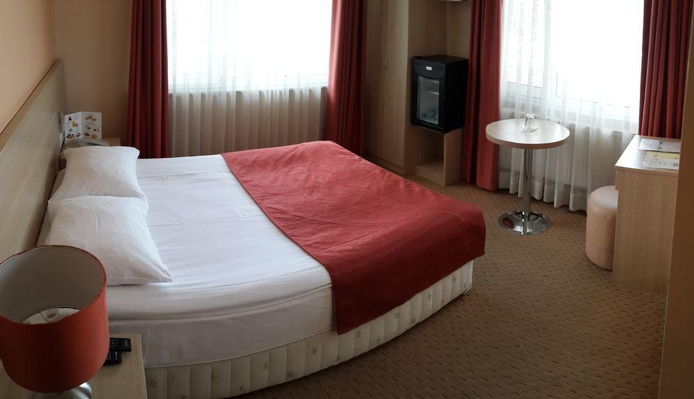Payidar HOTEL Istanbul Bagian luar foto
