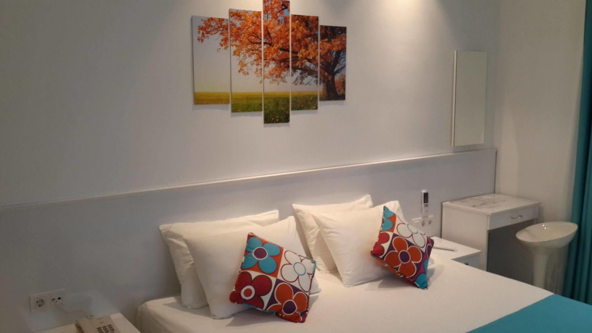 Payidar HOTEL Istanbul Bagian luar foto
