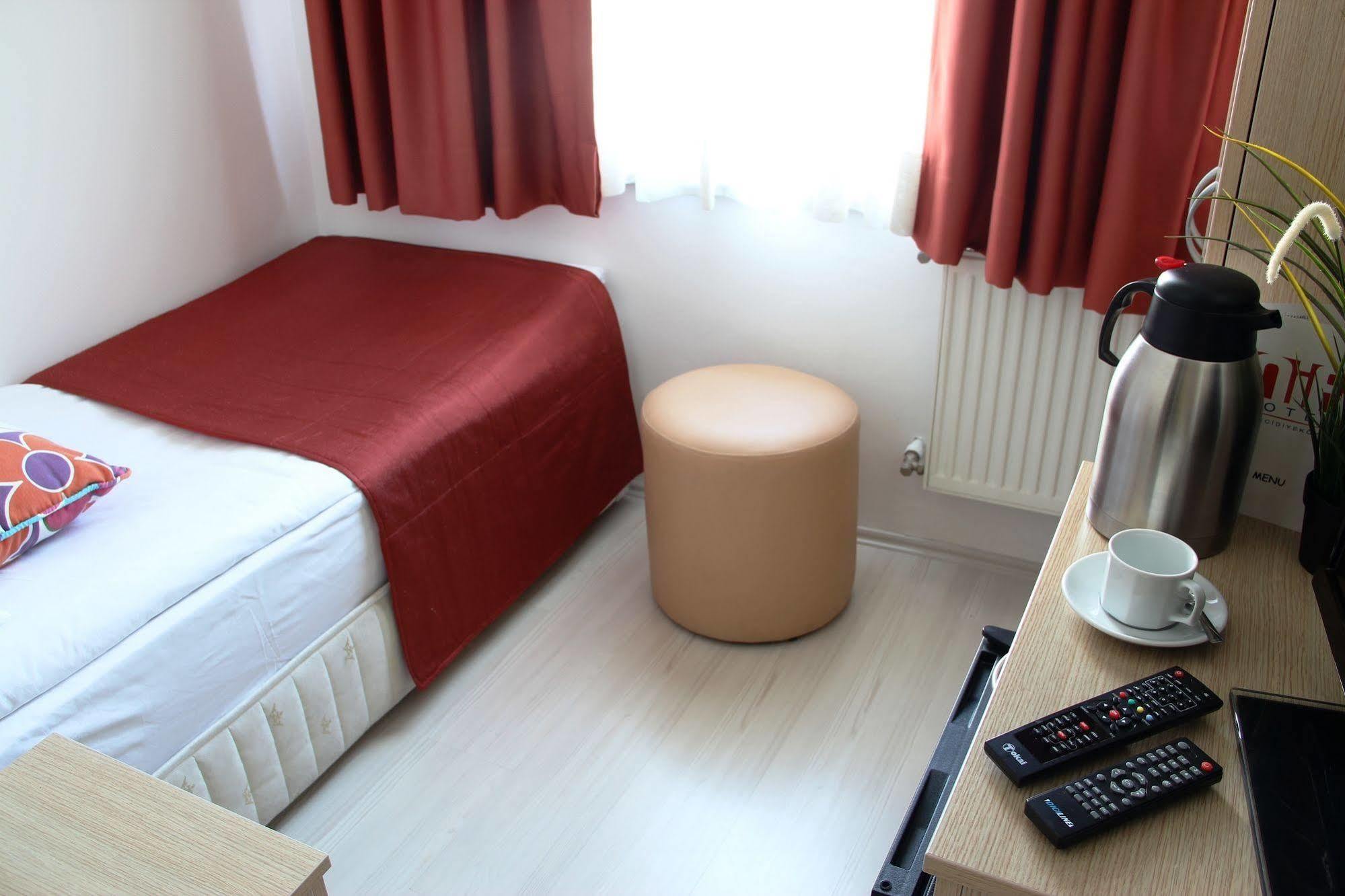 Payidar HOTEL Istanbul Bagian luar foto